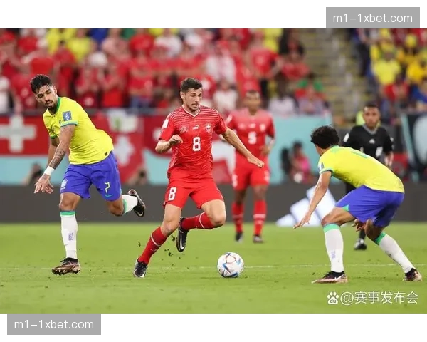 青岛西海岸1-0小胜新鹏城 射门12-8射正4-2占据主动